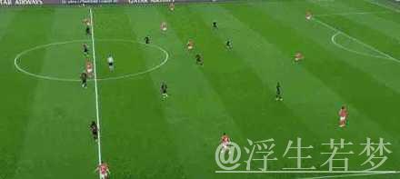 巴萨主场2-0轻取奥萨苏纳，拉菲尼亚双响